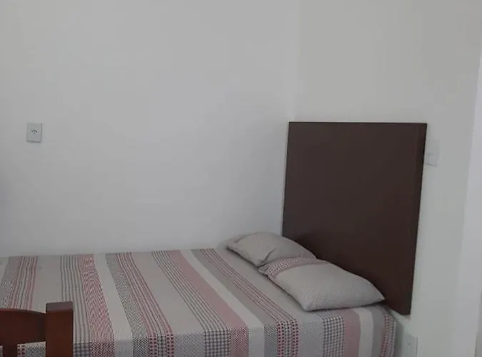 Quitinete Para Temporada Em Cabo Frio, Brasil
