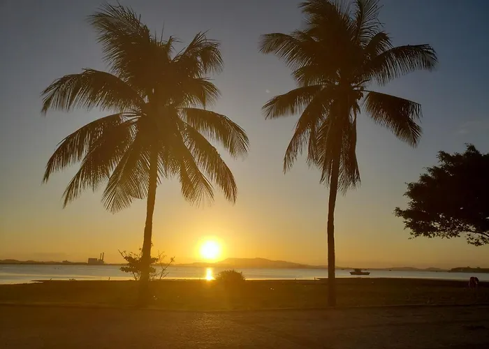 Apto Cabo Frio RJ Mobiliado há 170 metros da Praia do Forte com Wi-Fi e Garagem coberta, Brasil