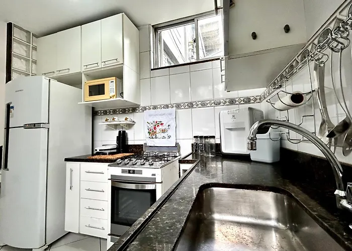 Apartamento próximo à Praia Cabo Frio, Brasil