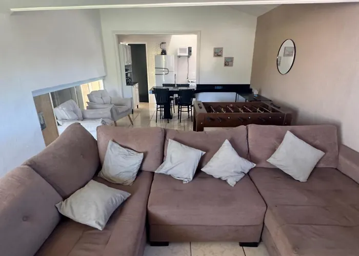 Apartamento Completo Em Cabo Frio,Area Central, 2 Quartos, Cozinha Equipada, Wi-Fi, Ate 8 Pessoas, Brasil